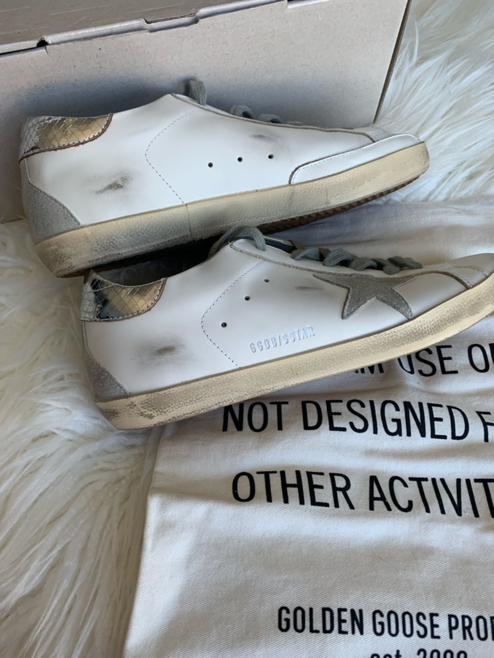 🌟GOLDEN GOOSE WHITE LEATHER SNEAKERS🌟 - Picture 3 of 11